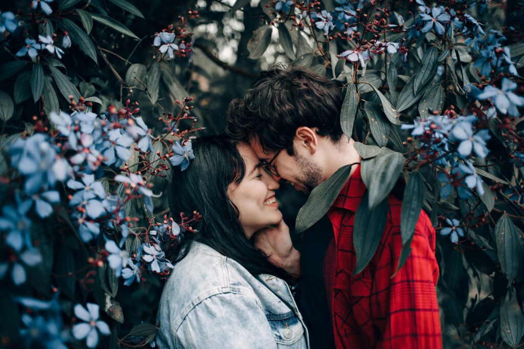 What should a man wear for Valentine's Day?